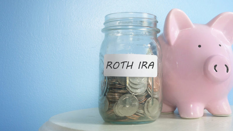 what are the differences between a roth vs. traditional IRA?