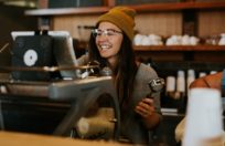 coffee-shop-minimum-wage-workest