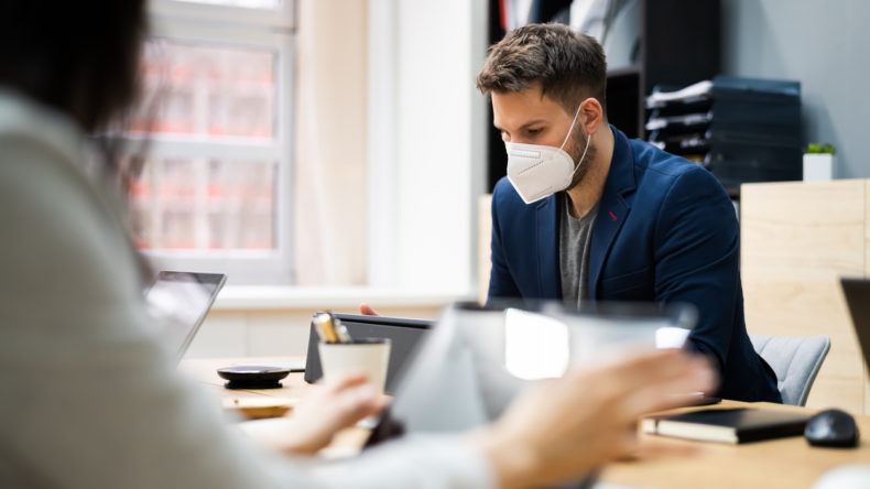 How to Handle Mask Shaming in the Workplace