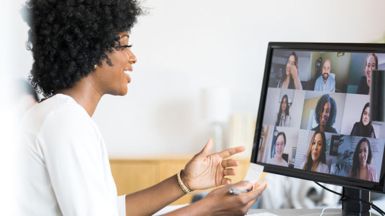 How to Encourage Peer-to-Peer Recognition for Remote Teams
