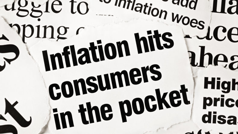Will SMBs Thrive or Fail in this Inflation-Threatened Holiday Season? Here’s What Reports Show
