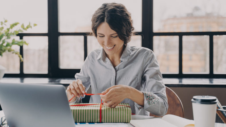 The Best Holiday Gifts for Your Freelancers