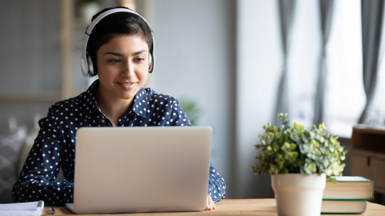 9 Leadership Podcasts to Spark Creativity and Innovation in the Workplace